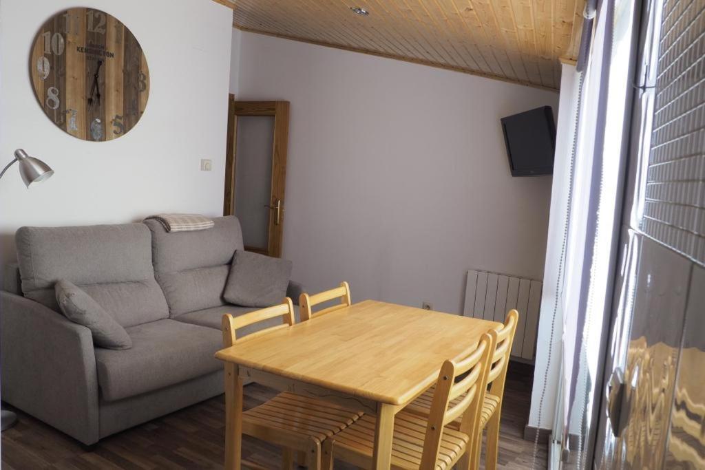 Apartamento Partara アインサ エクステリア 写真